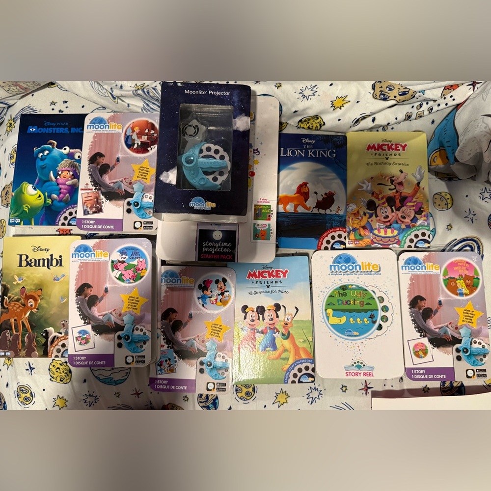 Brand new moonlight mini projector 
Comes with 12 stories